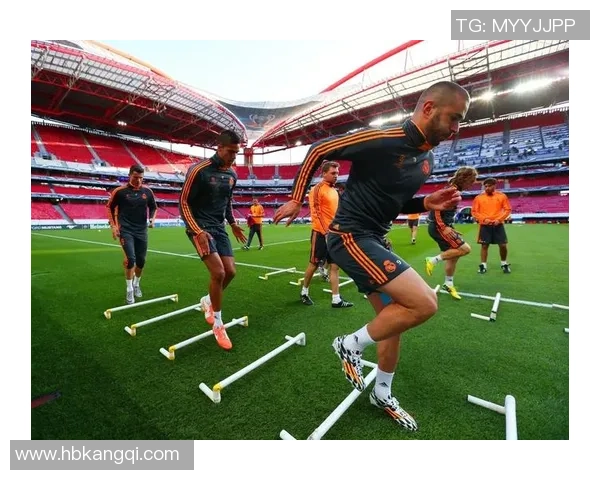 深圳足球队耐力分析与比赛表现的深度探讨与反思